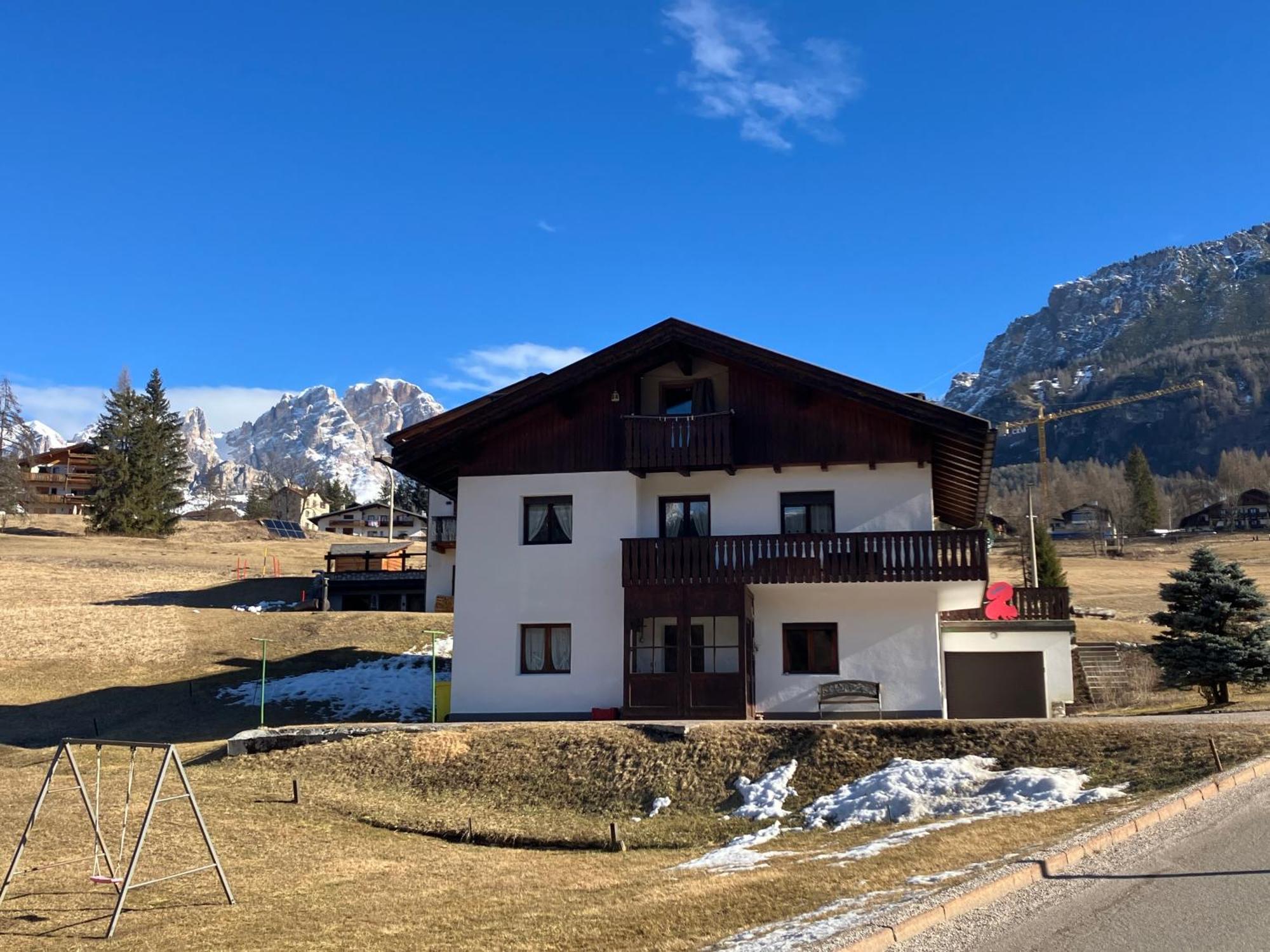 Hotel Ciasa Nonna Bon Bon à Cortina dʼAmpezzo Extérieur photo